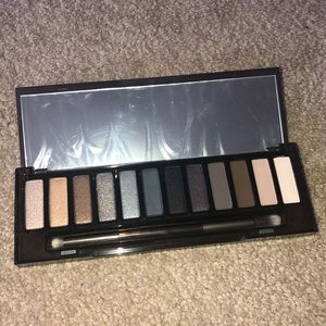Urban Decay Makeup - Naked Urban Decay Smokey Eyeshadow Pallet Urban Decay Makeup - Naked Urban Decay Smokey Eyeshadow Pallet